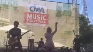 Raelynn performs ' Your Heart' live at CMAFEST!
