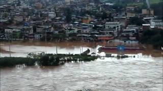 preview picture of video 'Ponte Nova enchente 2012'