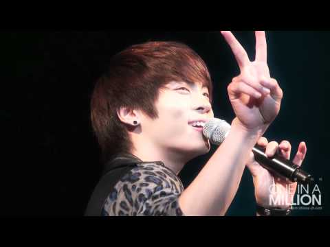 [full fancam] 101120 SHINee jonghyun - Hello @ Supporting Concert for Examinees