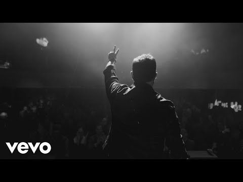 Wade Bowen - Hidin Behind This Microphone (Acoustic feat. Cody Johnson)