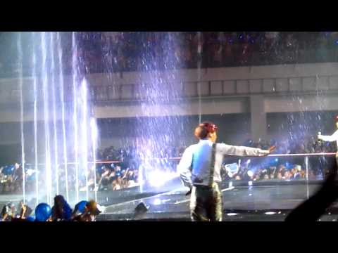 SS4 INA_Ryeowook Selca with Elf 120428