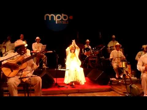 BETH CARVALHO - PALCO MPB-FM "VOU FESTEJAR" 5/12/2011 RJ