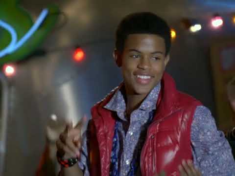 Let It Shine 2012 Disney Channel trailer still with Roxie on stage and Cyrus in the crowd