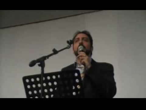 potito cantando CARIÑOSO parte .8."http://jesucristo86.skyrock.com/"