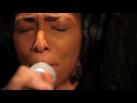 Orgone - Doing Me Wrong (Live on KEXP)