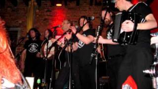 Storm Weather Shanty Choir in New York, April 2010, VOKT DIG VEL