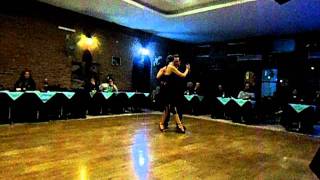 Natasha Lewinger y Pancho Martínez Pey bailan en Vieja Viola 6 Jun 2011 (2)
