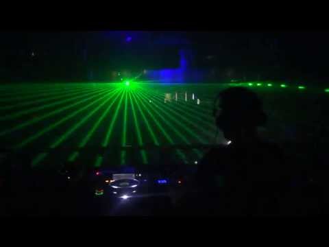 DARIUS SYROSSIAN @ MAGAZZINI GENERALI - 25 SEPTEMBER 2013 - [HD]
