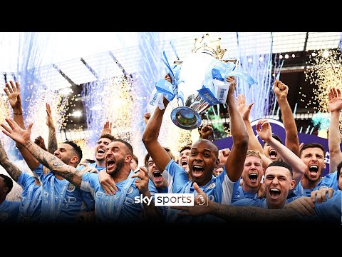 Manchester City lift the 2021/22 Premier League trophy! 🏆