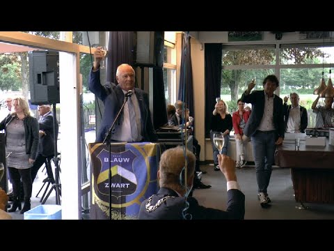 Koninklijke Erepenning voor RKSV Blauw Zwart 100 jaar in Wassenaar