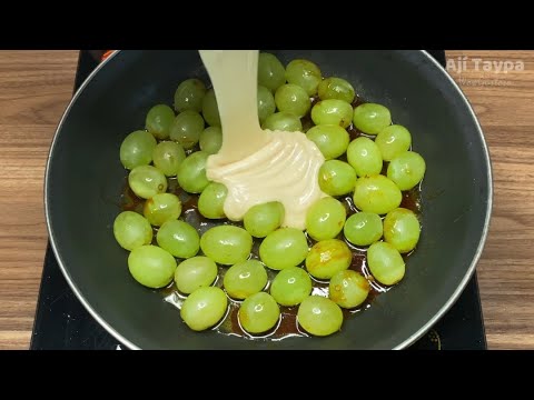 This is the famous inverted grape cake that is driving the world crazy! Dessert in the pan!
