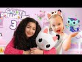 Gabby's Dollhouse friends HELP with Ivy's SLEEP OVER!