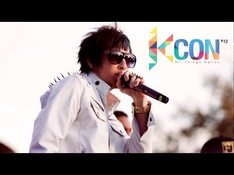CHAD FUTURE Performs live at KCON 2012