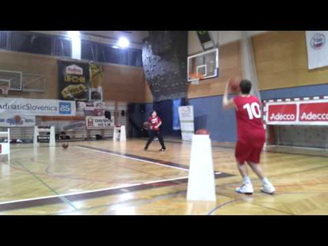 Tekmovanje v metih za 3 točke, PARKL F4 2013 - finale (Rok Smaka)