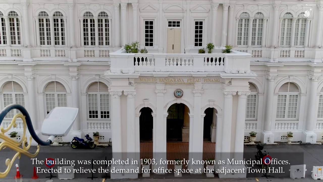 Discover Penang City Hall, a 1903 colonial landmark in George Town’s UNESCO World Heritage Site