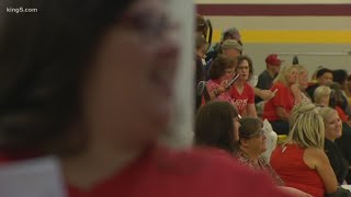 How teachers salaries during contract negotiations are calculated