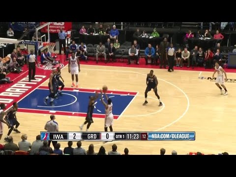 Highlights: Diante Garrett (34 points) vs. the Energy, 3/4/2015