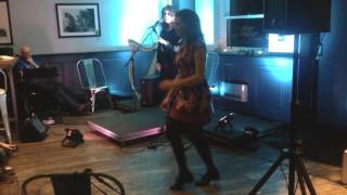 Mairi MacInnes & Sophie Stephenson (Gaelic Mouth Music)