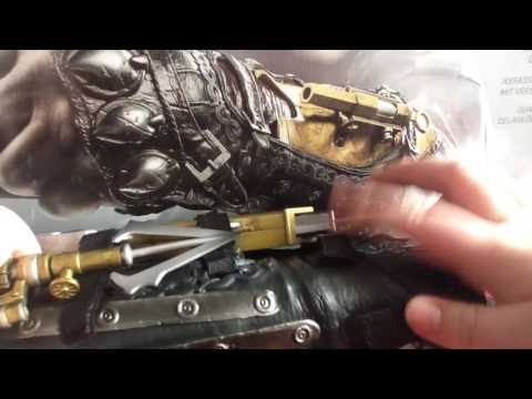 Assassin's Gauntlet with hidden blade