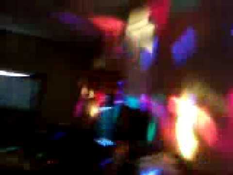 American DJ Agressor & Agressor Tri LED (video)