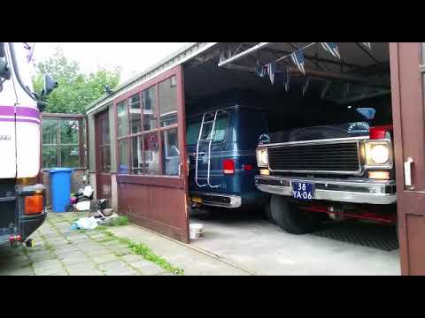 ChevyBlazer76 leaves garage