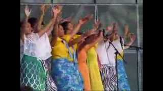 'Tinikling' - the National Dance of the Philippines - at 2013 Mabuhay Festival at Harbourfront