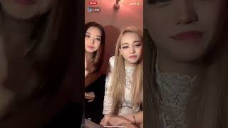 ギャル　白の子が黒