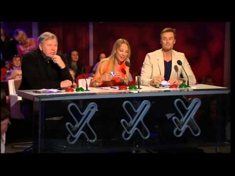 Juryn snackar backstage efter fjärde programmet - Talang (TV4)