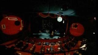 Leave&#39;s Eyes Into Your Light