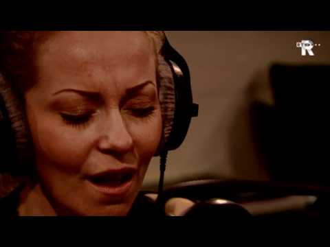 Circles - Anneke van Giersbergen