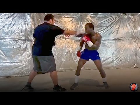 TEVIN FARMER BACK IN TRAINING! WORKING DEFENSE & HEAD MOVEMENT DURING MITT WORKOUT