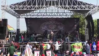 Download lagu Benci Kusangka Sayang - Yuni Ayunda(Om. Denaz) mp3 Download lagu Benci Kusangka Sayang - Yuni Ayunda(Om. Denaz) mp3