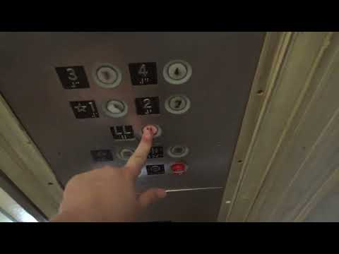 Vintage Liftomatic Hydraulic Elevator @ Scoville Square - Oak Park, IL