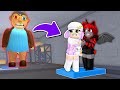 TEAM Escape GRANDMA With Moody Roblox