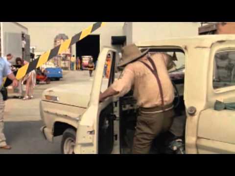 Official Ernest: Ernest Saves Christmas- Ernest's Snake Farm