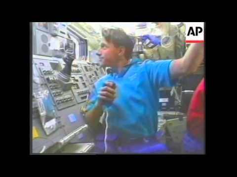 SPACE: SHUTTLE ATLANTIS ON ITS WAY TO MIR SPACE STATION UPDATE