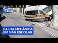 School Van Driver Avoids Tragedy After Noticing Brake Failure
