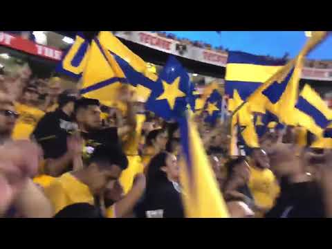 "Libres y Lokos - Muchachos canten todos con el corazón" Barra: Libres y Lokos • Club: Tigres