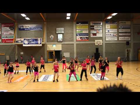 Dansdemo 2013 Cosy Corner - dans groep 3b en 3c