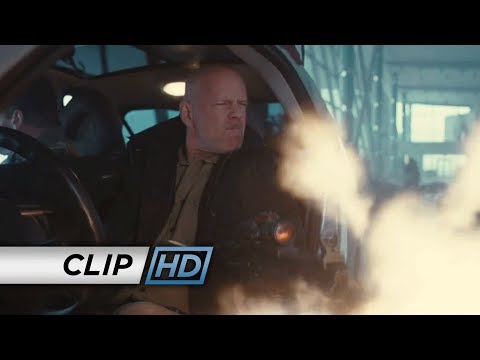 The Expendables 2 (Clip 'Smart Car')