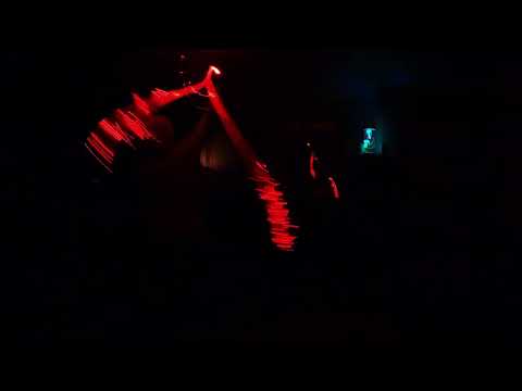 Trippy Glo Whip 4k - Iris by The Goo Goo Dolls