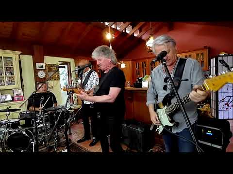 Cant Find My Way Home (Blind Faith) cover by the Barry Leef Band