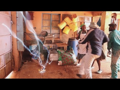 WATU WA KIHEREHERE KWA PLOTI 😂😂😂😂 #KaaSafeMtaani ⚡️⚡️⚡️