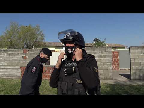 Valerio Staffelli trains with the Carabinieri of the 13th "Friuli-Venezia Giulia" Regiment.