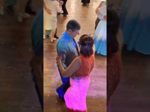 casamento de 50 anos de Nilton e Terezinha Radaeli Dois Vizinhos Paraná.Brasil #shotrs  #dancarinos