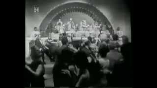 Count Basie   Jumpin at the Woodside Featuring Sam Noto & Sal Nistico