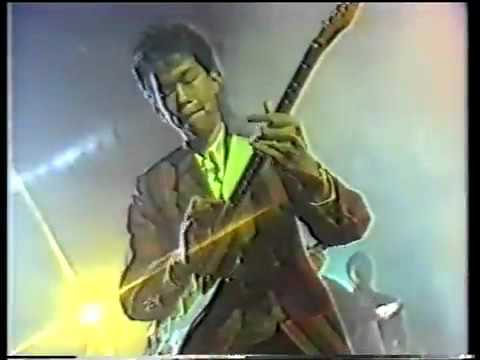 download lagu mp3 mp4 紅色 跑車, download lagu 紅色 跑車 gratis, unduh video klip 紅色 跑車