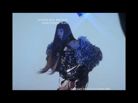 Lisa - Sweat ( lyrics by Sweat)