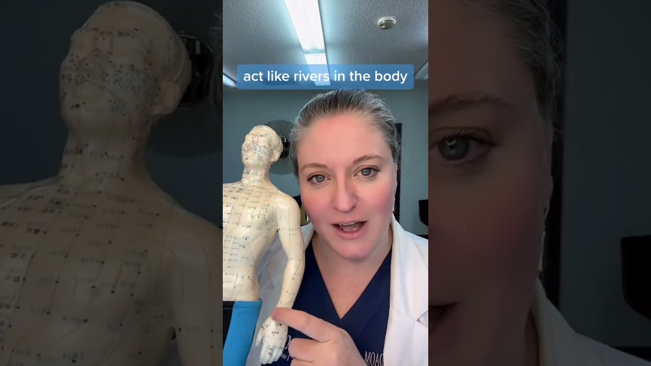 How to use an acupressure point effectively. Learn from an acupuncturist! #acupressure