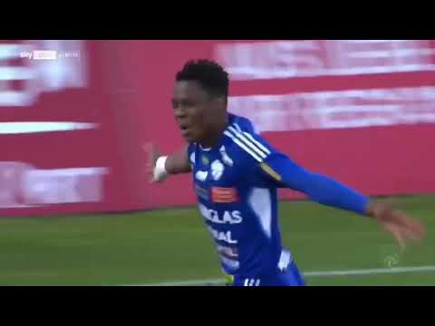 But l’international Malien Mamadou Sangaré🇲🇱 gaucher du Tsv hartberg contre Wolfsberg.